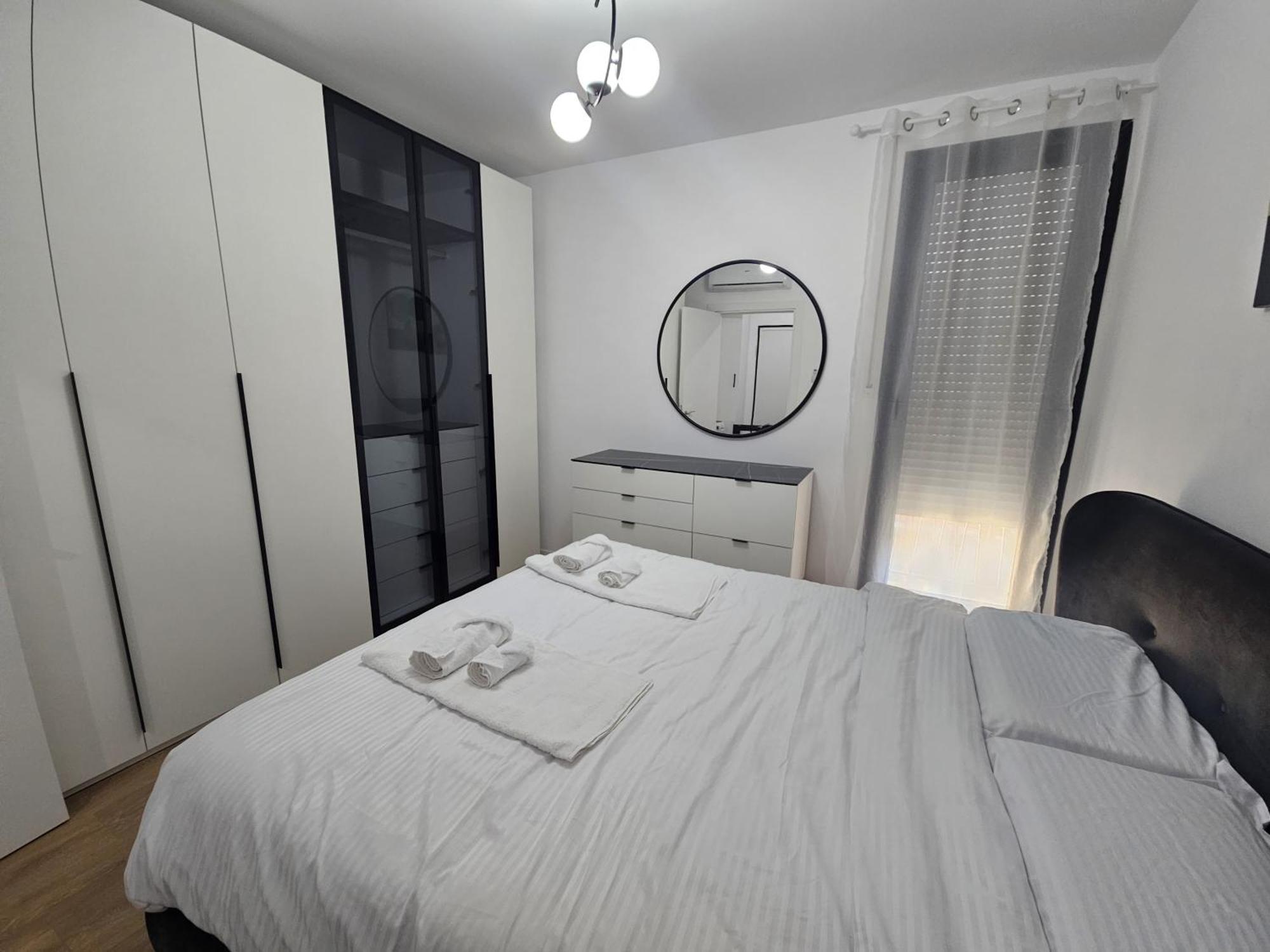 Valentino Zirkon Apartment Тирана Екстериор снимка